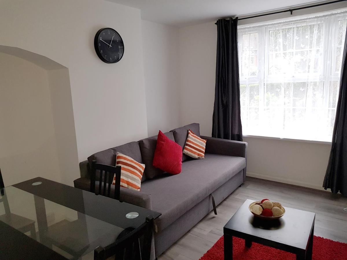 Barnfield Place エッジウェア エクステリア 写真